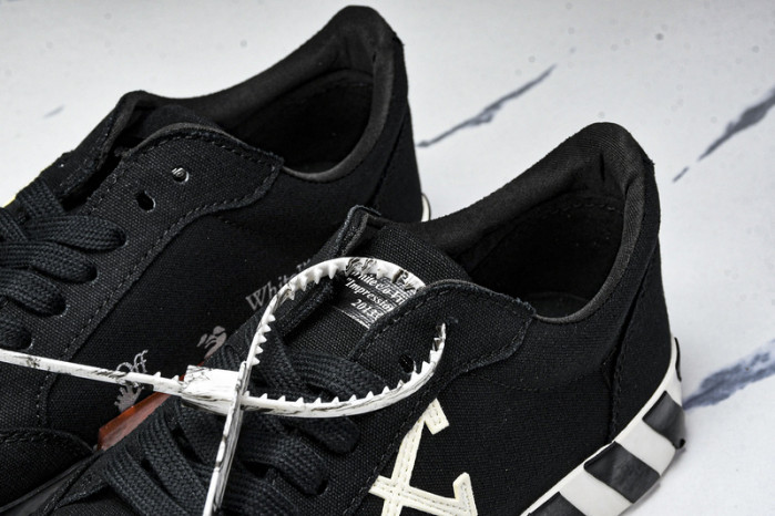 OFF-WHITE Canvas Sneaker