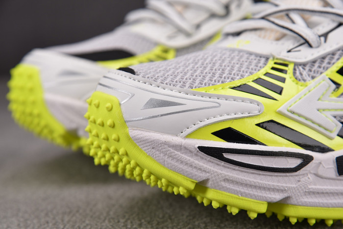 OFF-WHITE BE RIGHT BACK