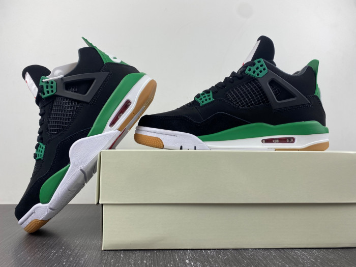 Nike SB x Air Jordan 4 customize