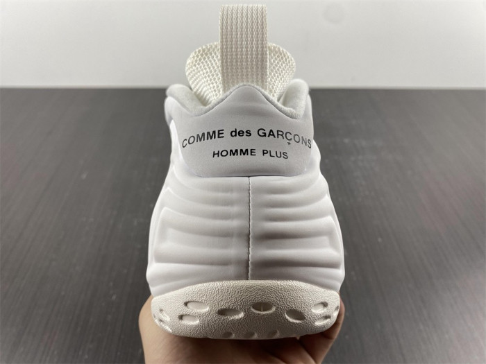 cdg x nike air foamposite one dj7952-100