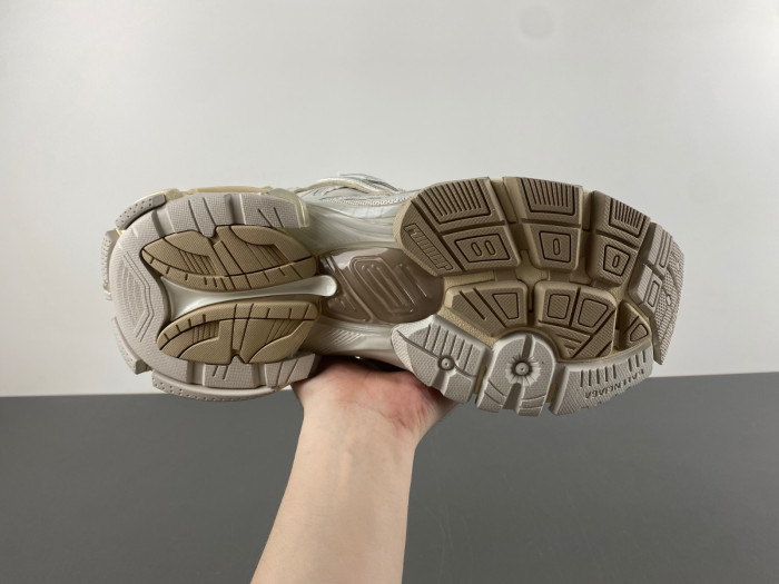 blcg runner sneaker