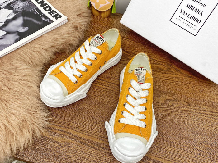 Ma*s*n mihara yasuhiro low-top sneakers mmy-011
