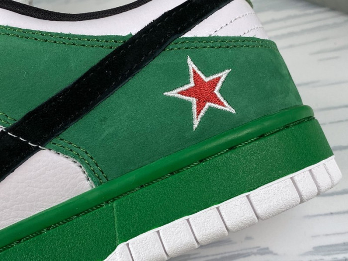 nike sb dunk low pro sb"heineken"304292-302