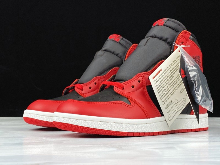 air jordan 1 hi 85 varsity red summit white black bq4422-600
