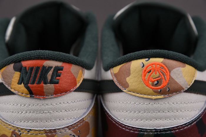 nike dunk low se sail multi-camo dh0957-100