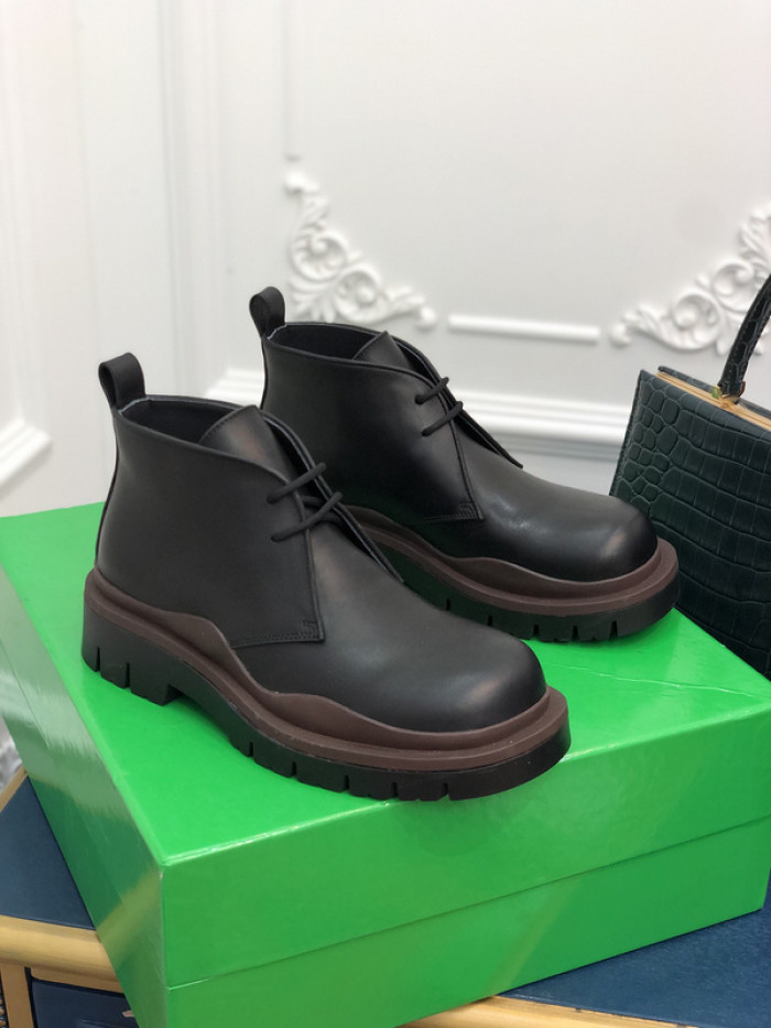 botteg*Ve*ne*ta tire leather ankle boots