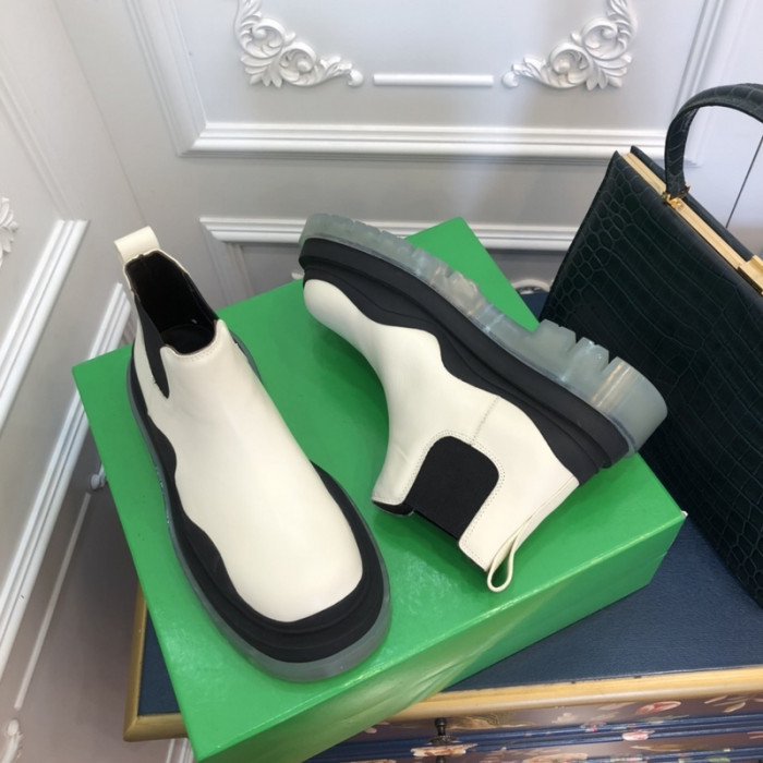 botteg*Ve*ne*ta tire leather ankle boots