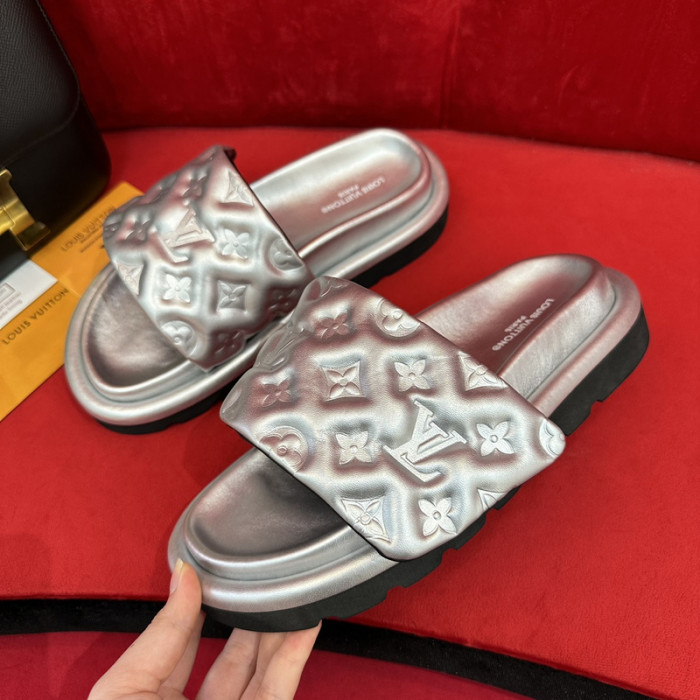 LOU1_TON POOL PILLOW COMFORT MULE (EU35-EU40)