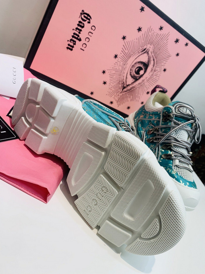 G*u*i1 journey flashtrek jewel crystal low boot