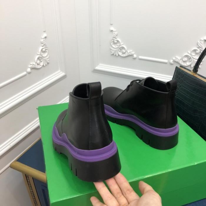 botteg*Ve*ne*ta tire leather ankle boots