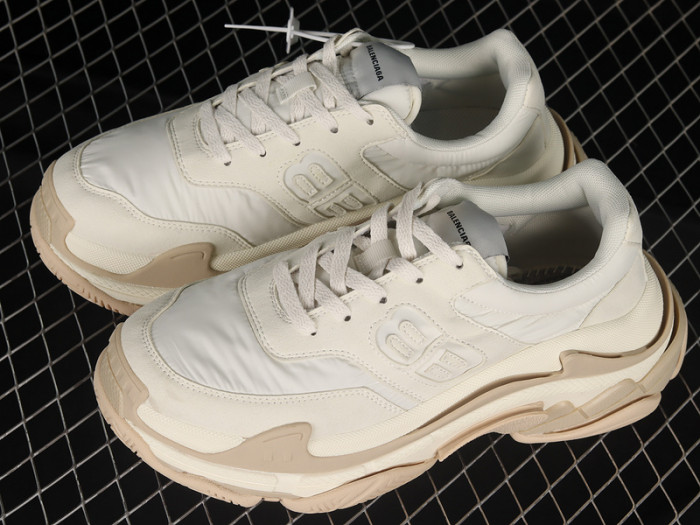 blc* triple s trainer