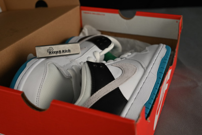 nike sb dunk low "laser blue" bq6817-101