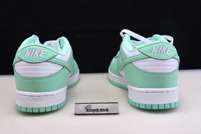 nike dunk low green glow dd1503-105